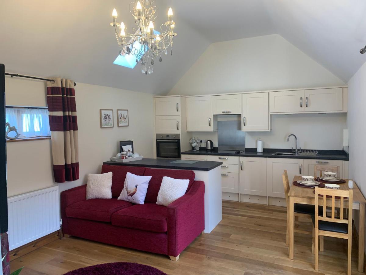 Meals Farm Holiday Cottages - The Stables North Somercotes Bagian luar foto
