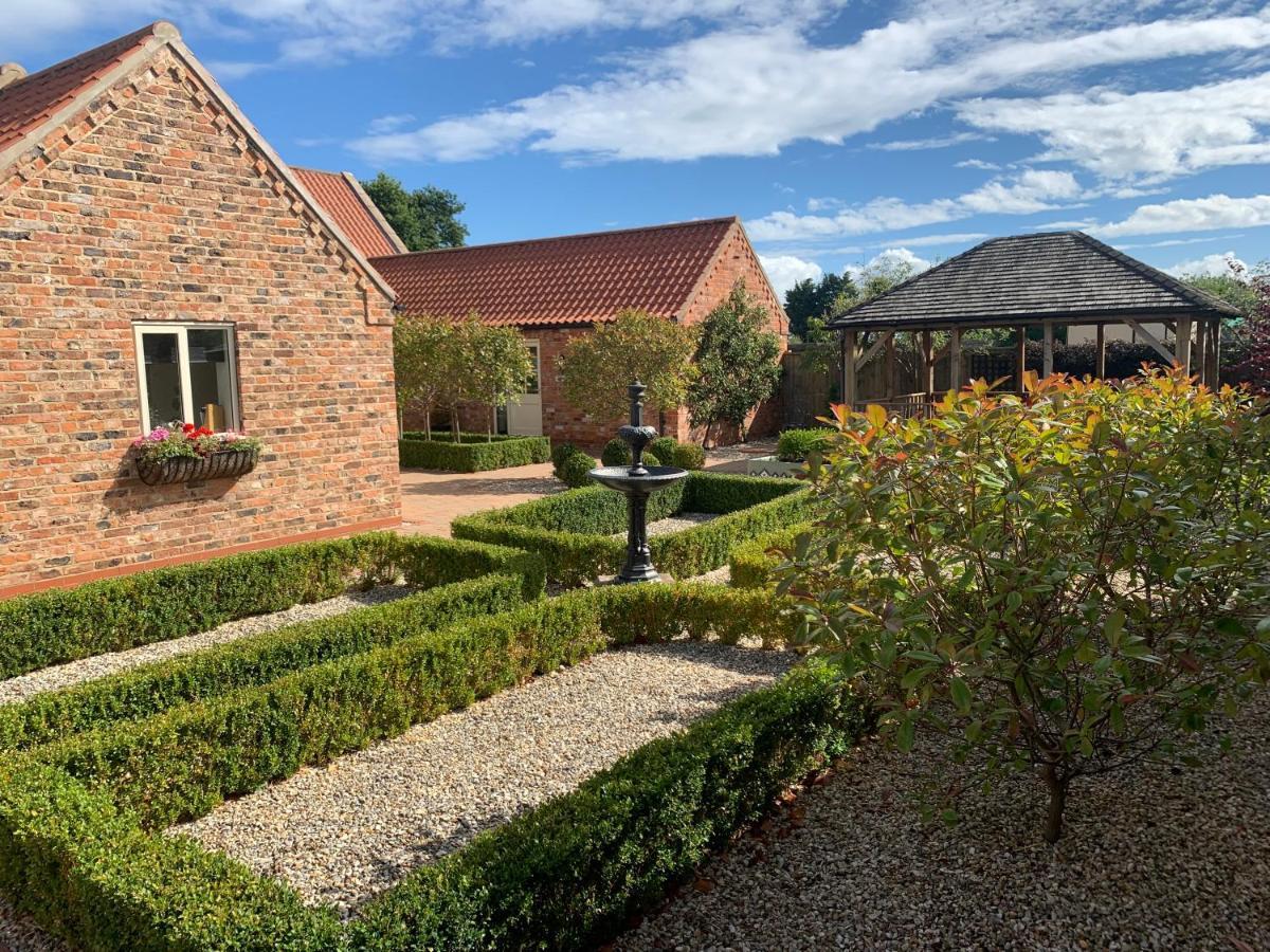 Meals Farm Holiday Cottages - The Stables North Somercotes Bagian luar foto